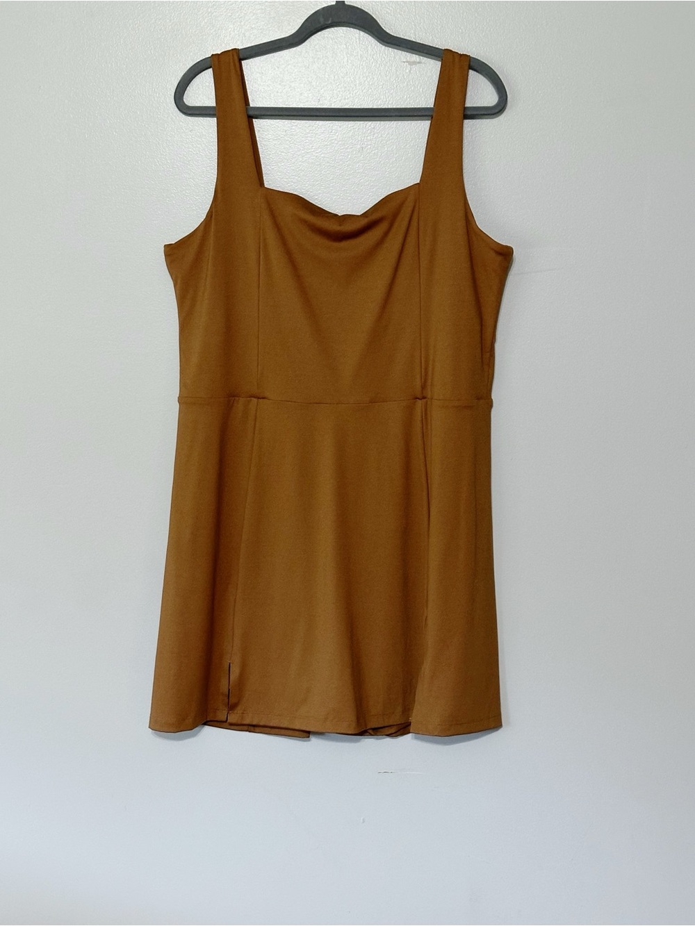 TravisMathew Moveknit Square‎ Neck Square Neck Golf Dress in Heather Chestnut